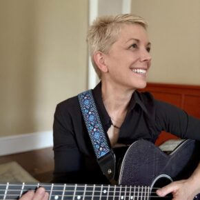 Read more about the article Erin Ash Sullivan Wins Heyman Rising Artist Award