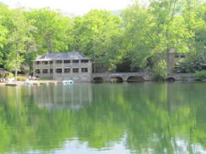 A vie of Lake Susan at the Montreat Conference Center in North Carolina (Photo: Michael Kornfeld)